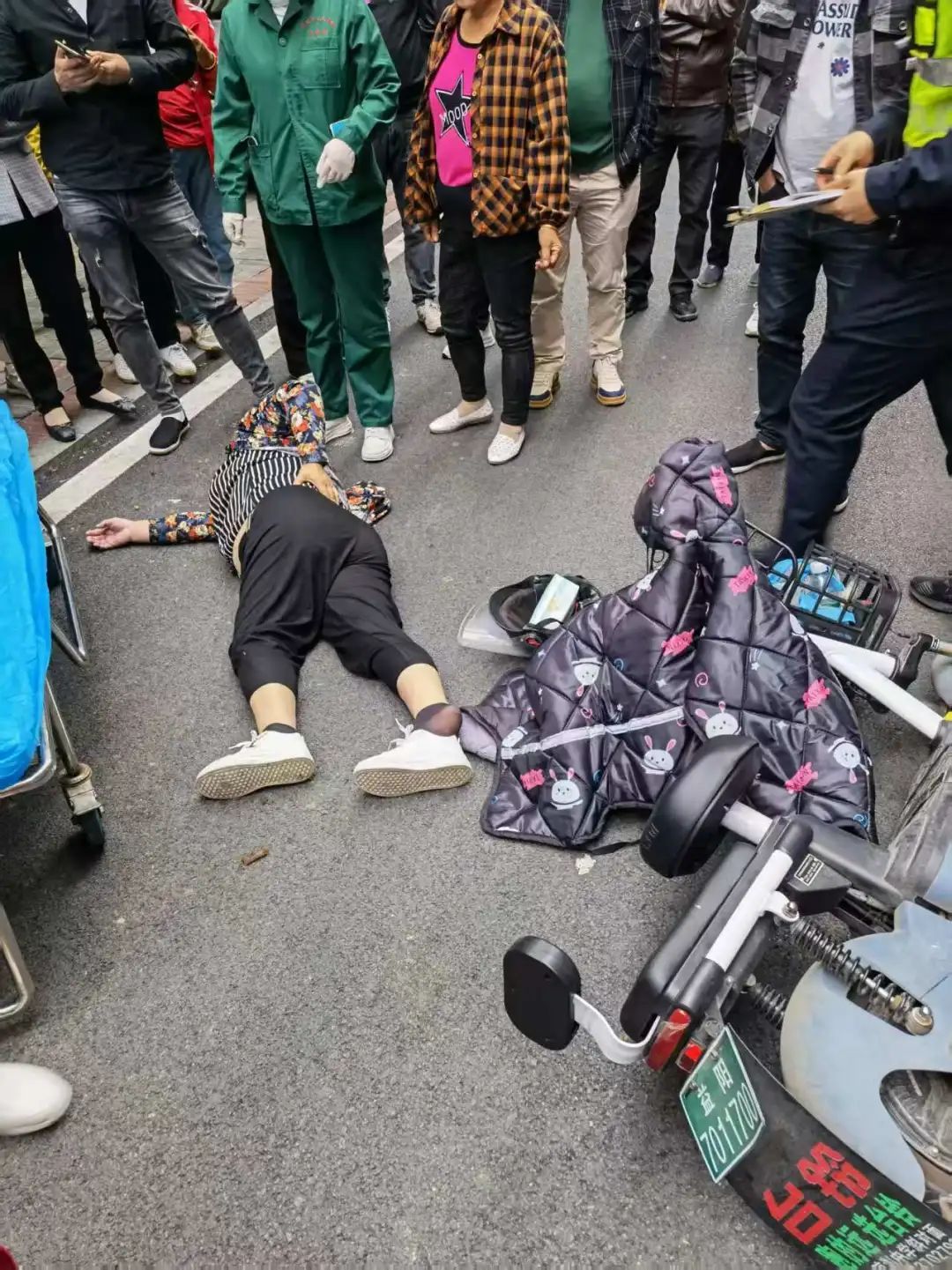 “开门杀”致人九级伤残！法院：司机全责，赔偿24万！