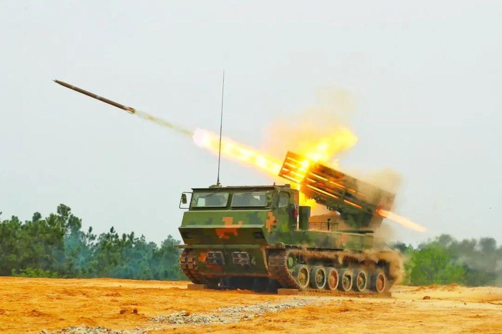 火炎焱！火力分队实弹射击考核现场超燃