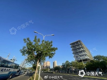 北京今日以晴为主北风劲吹 最高气温将降至22℃ 北京今日以晴为主北风劲吹 最高气温将降至22℃