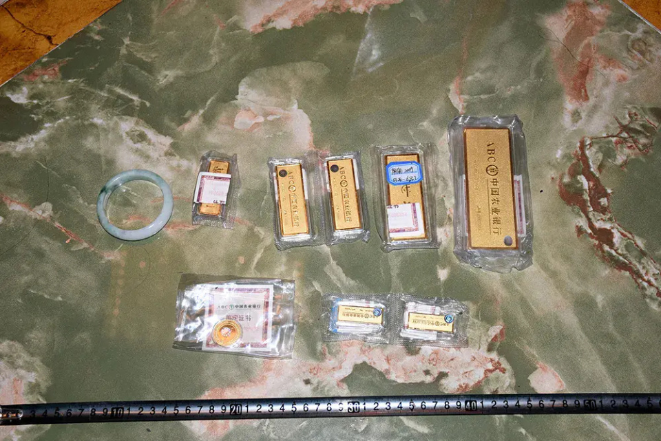 广东一保姆盗走雇主家中90余万元财物，嫌疑人已被刑事拘留