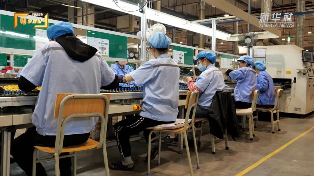 月薪6k还能接送娃,“妈妈岗”让留守妇女不再两难 月薪6k还能接送娃,“妈妈岗”让留守妇女不再两难