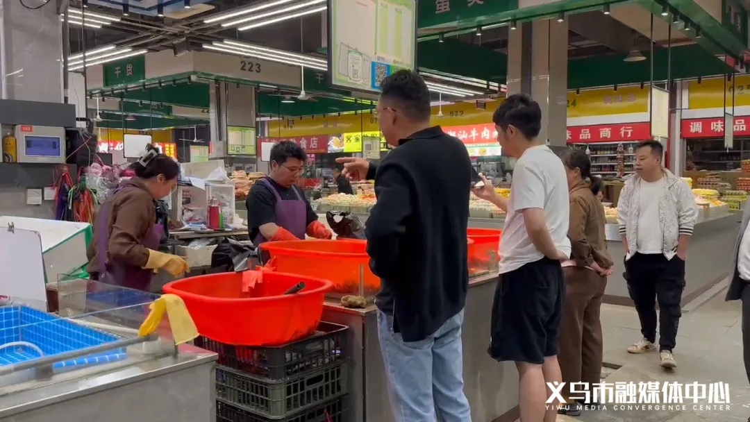 大量上市！一天卖出2000多斤！义乌老板：再等等，还会降！