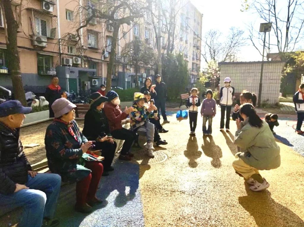 看“小新安”志愿之花在四月天绚丽绽放