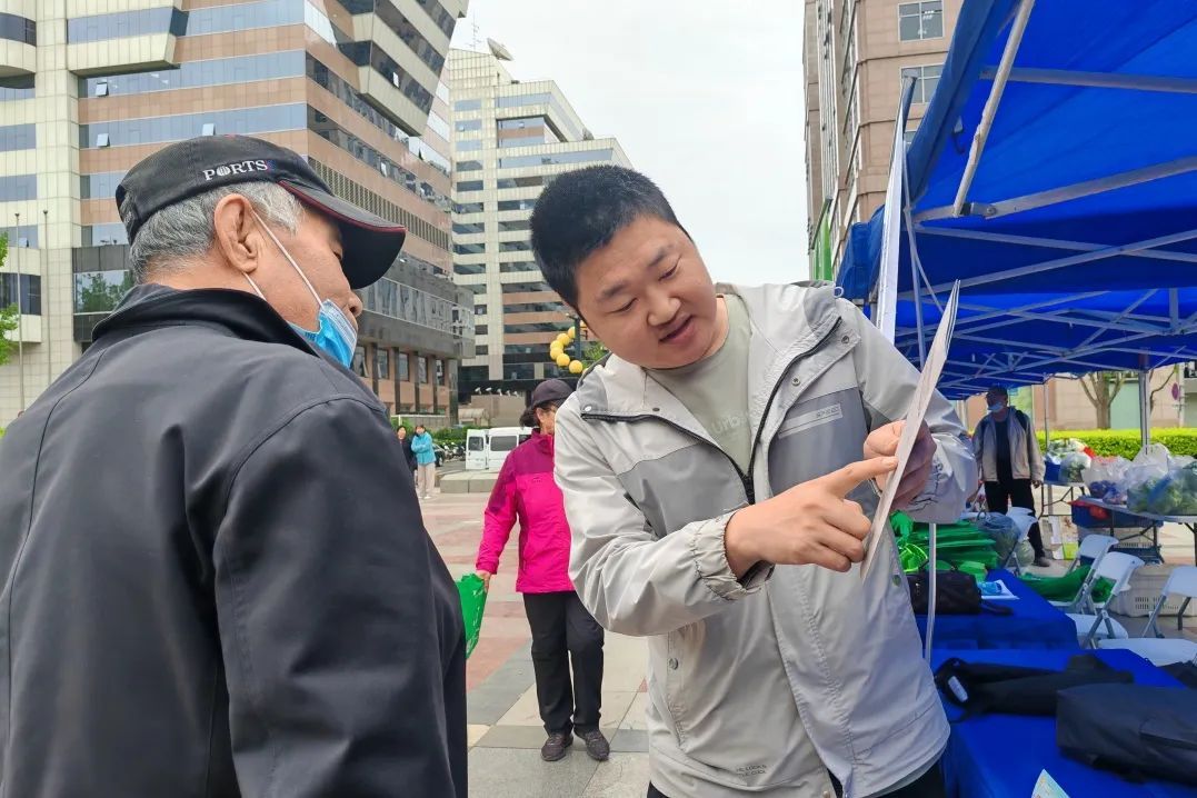 金融街街道“金享旅居·青阳颐乐”康养大集温情启幕,居民家门口尽享银发生活嘉年华 金融街街道“金享旅居·青阳颐乐”康养大集温情启幕,居民家门口尽享银发生活嘉年华