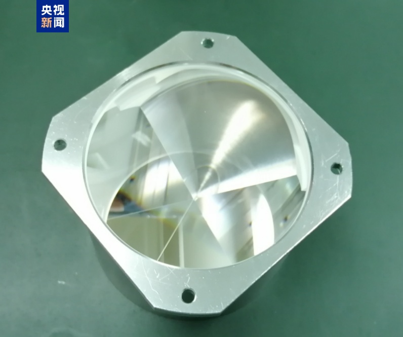 我国首次实现地月距离尺度卫星激光测距