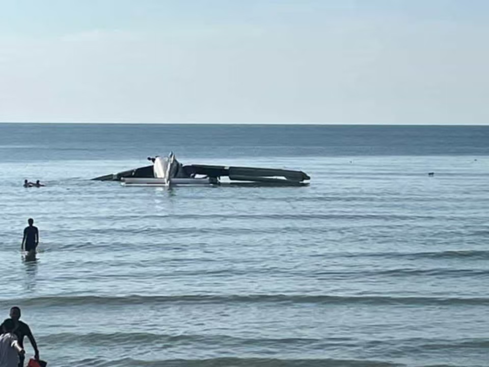 泰国一小型飞机坠毁 死亡人数升至5人 泰国一小型飞机坠毁 死亡人数升至5人