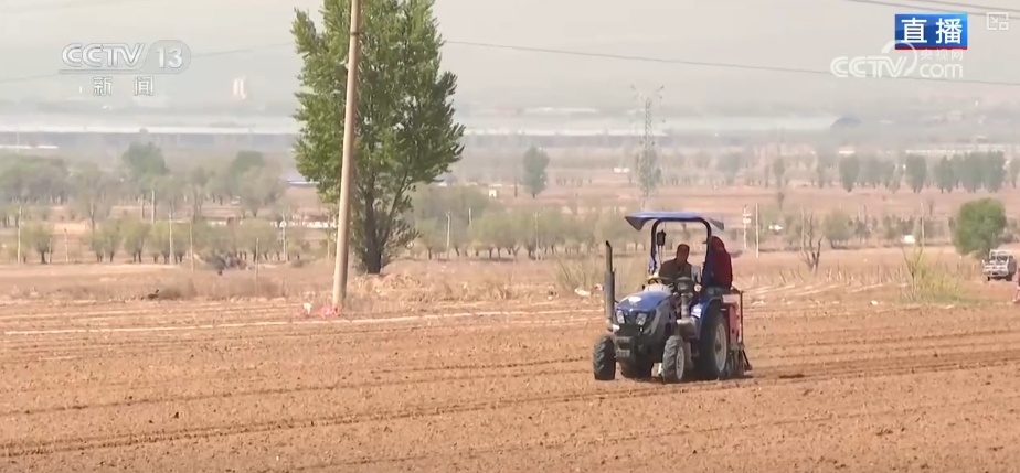 种子穿上“防护服”、土地“喝水恰到好” “智慧”春耕显身手夯实丰收基础