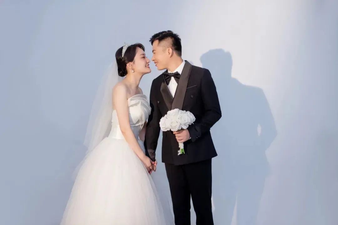 “给同事介绍对象，他俩结婚了！”单位：奖励4000元！