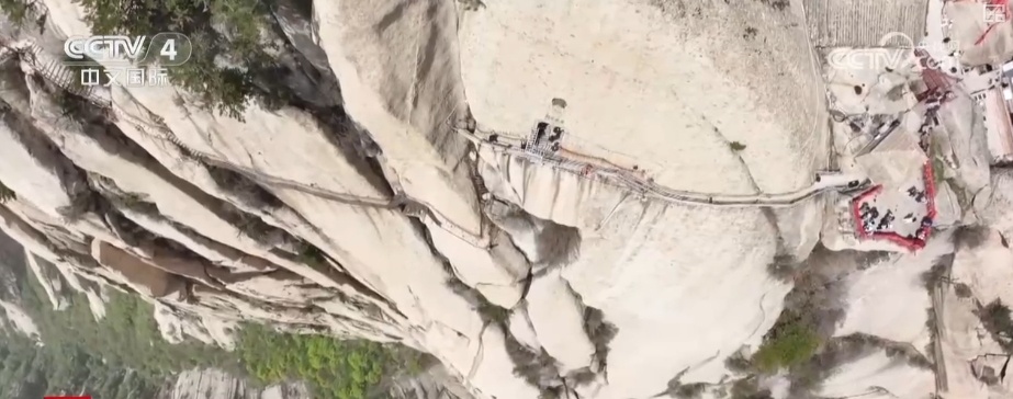 “五一”假期临近旅游市场升温火爆 各地景区进入“旺季模式” “五一”假期临近旅游市场升温火爆 各地景区进入“旺季模式”