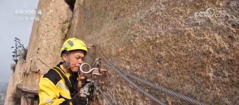 “五一”假期临近旅游市场升温火爆 各地景区进入“旺季模式” “五一”假期临近旅游市场升温火爆 各地景区进入“旺季模式”