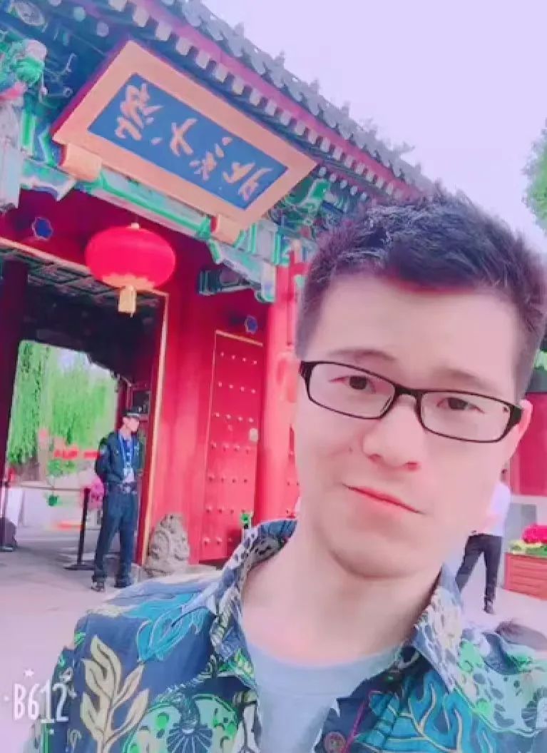 28岁考上北大小伙曾在国企上班，报考清华失利后，最终圆梦北大！