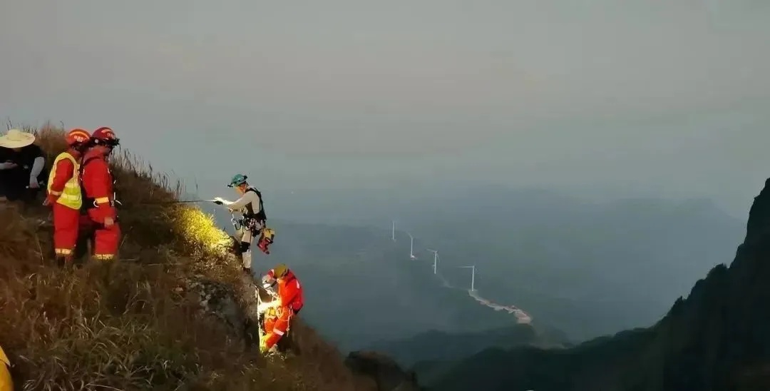 别让“小众打卡”变悲剧!这些野外风险每个人都该知道 别让“小众打卡”变悲剧!这些野外风险每个人都该知道