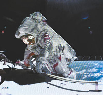 请查收，太空漫游指南（瞰前沿）