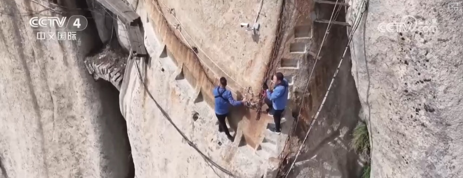 “五一”假期临近旅游市场升温火爆 各地景区进入“旺季模式” “五一”假期临近旅游市场升温火爆 各地景区进入“旺季模式”