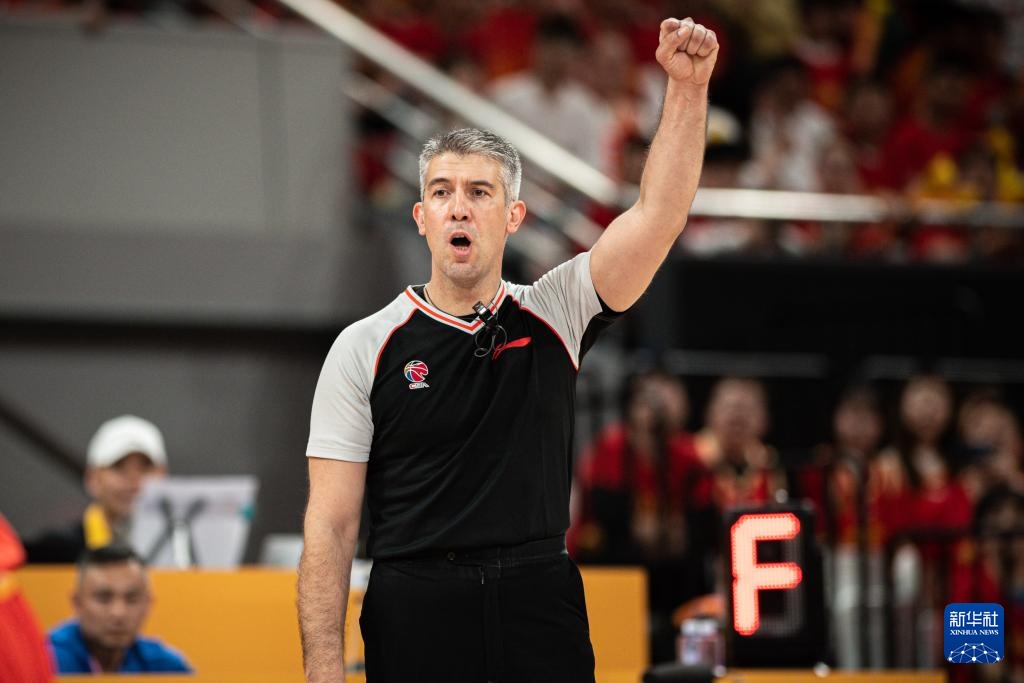 CBA季后赛半决赛:浙江方兴渡胜辽宁本钢 CBA季后赛半决赛:浙江方兴渡胜辽宁本钢