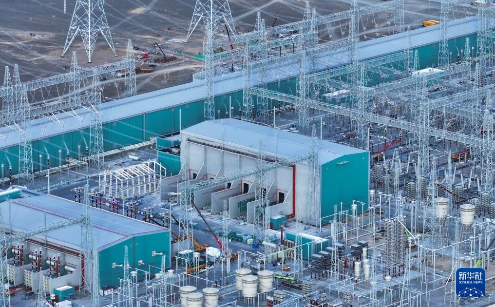 “疆电入渝”工程巴里坤换流站正式启动带电调试 “疆电入渝”工程巴里坤换流站正式启动带电调试