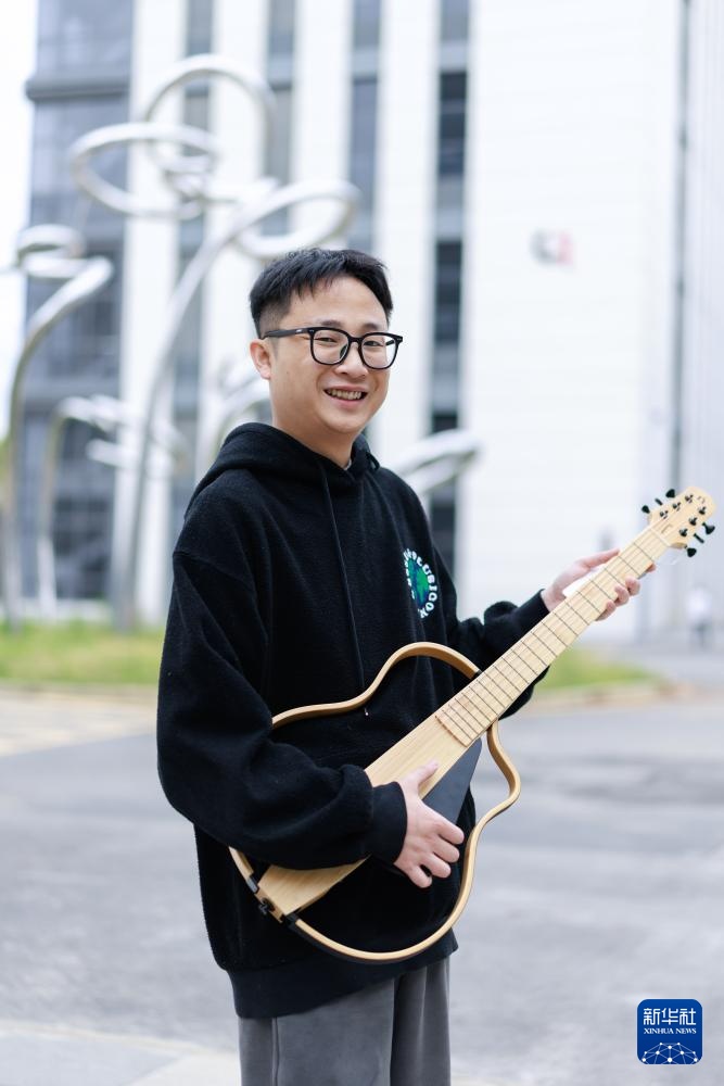 镜头连中外丨贵阳米兰:东方美学对话世界潮流 镜头连中外丨贵阳米兰:东方美学对话世界潮流