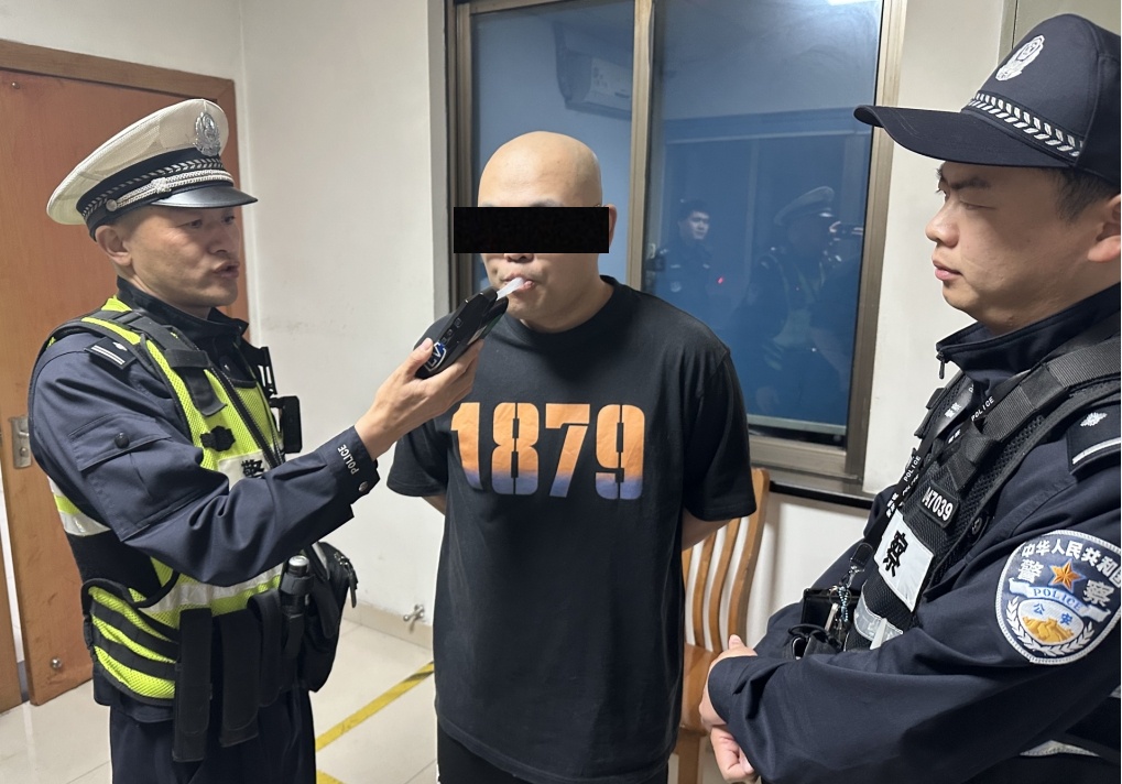 当天没喝酒却被测出酒驾,海宁一司机被吊销驾照...... 当天没喝酒却被测出酒驾,海宁一司机被吊销驾照......