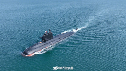 砺兵深蓝！潜艇训练大片上新了
