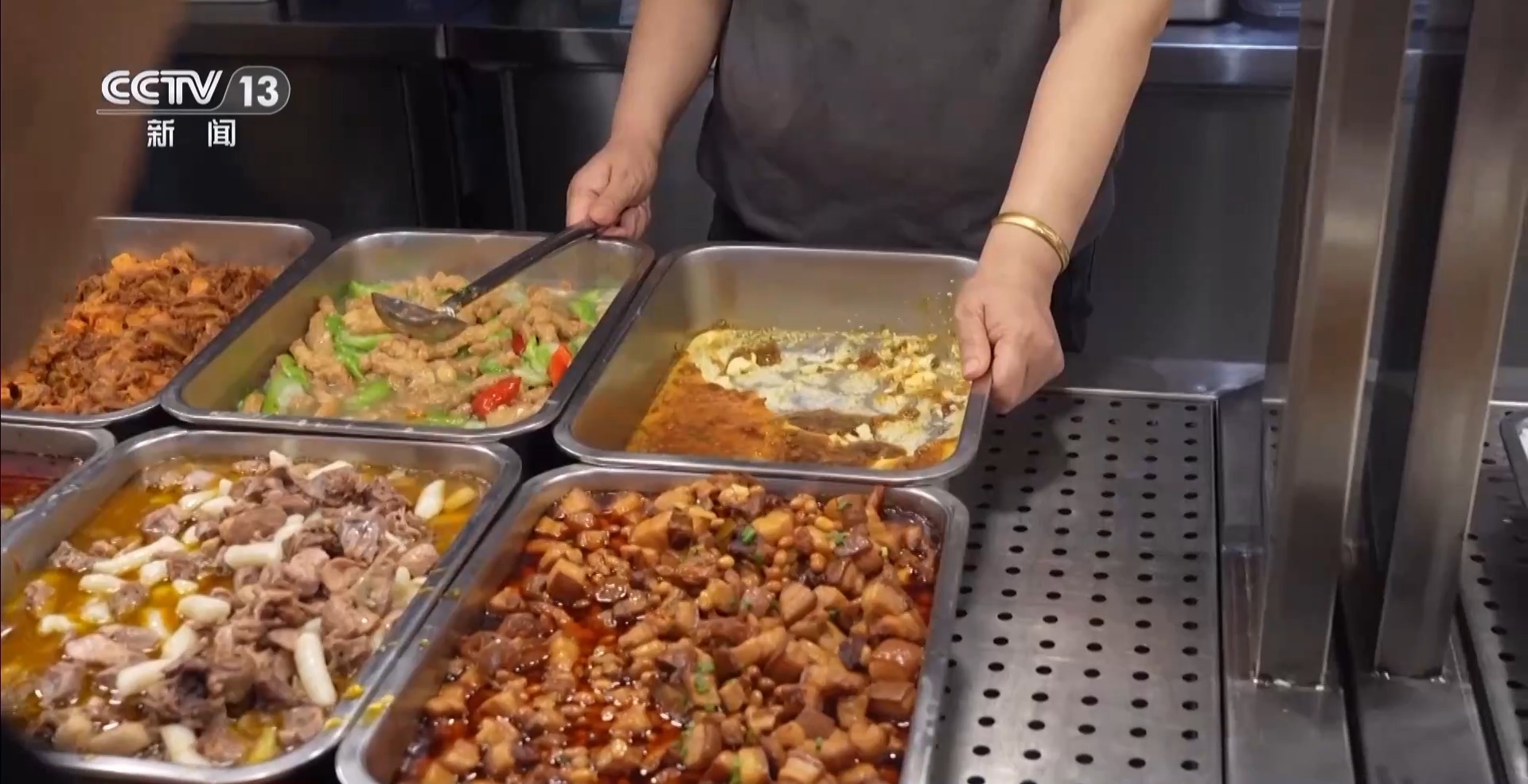 民主村里的社区“食惠” 让幸福感“原地升级”