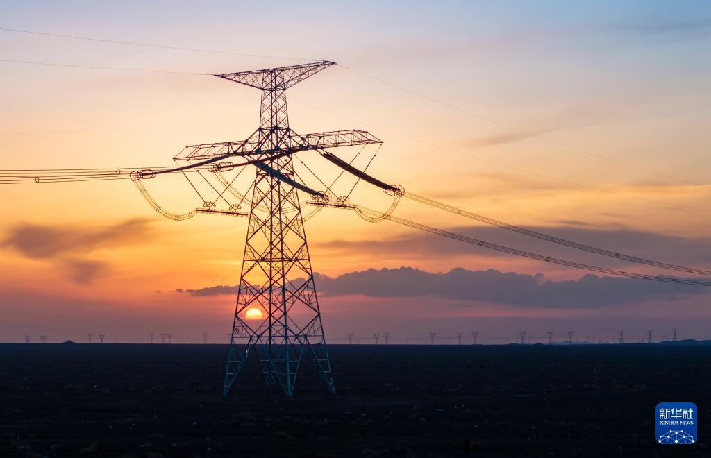 “疆电入渝”工程巴里坤换流站正式启动带电调试 “疆电入渝”工程巴里坤换流站正式启动带电调试