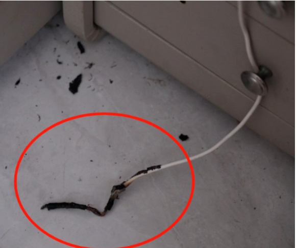 睡前忘拔这根线，家差点烧了！当事人现身说法……