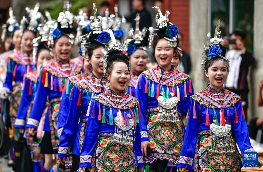 加榜梯田：展农耕文化 &nbsp;秀民族服饰