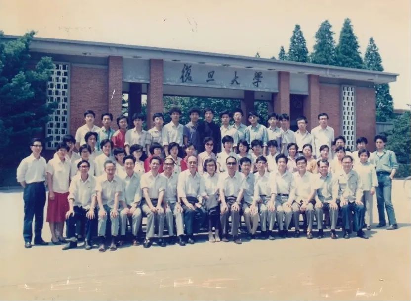 复旦校友夫妇,一次性捐赠10亿人民币! 复旦校友夫妇,一次性捐赠10亿人民币!