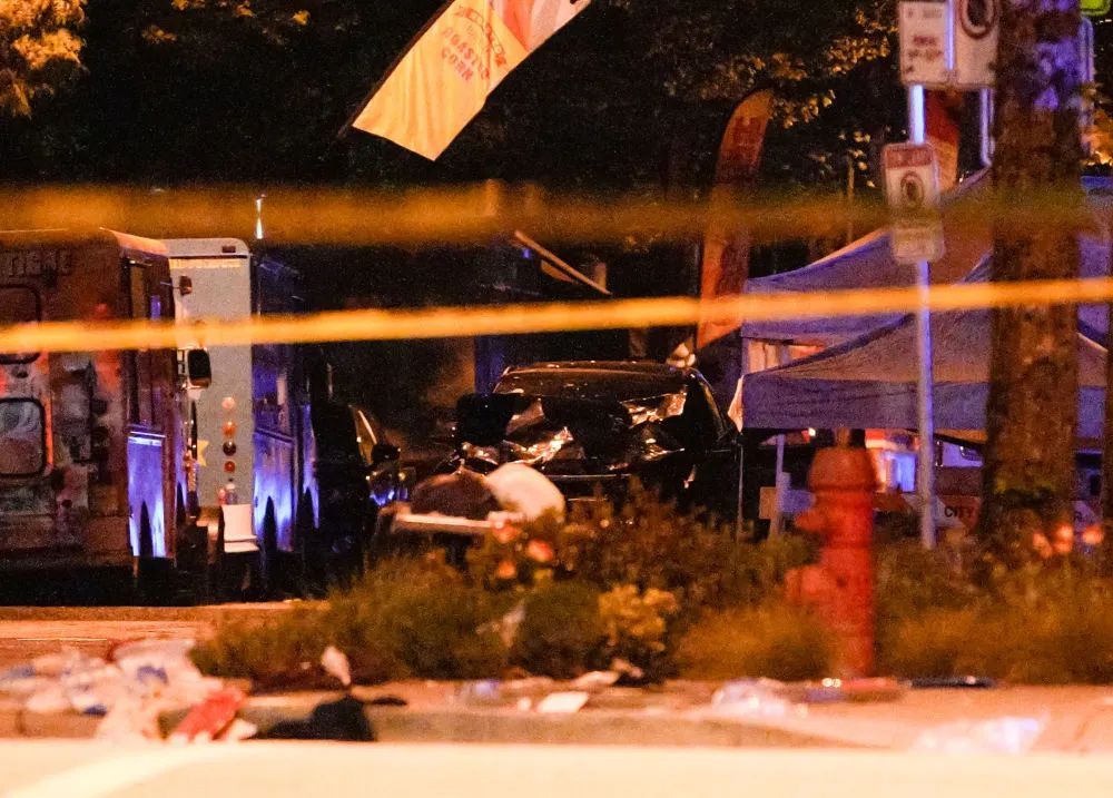 30岁男子开车冲向人群！温哥华撞人事件已致9死