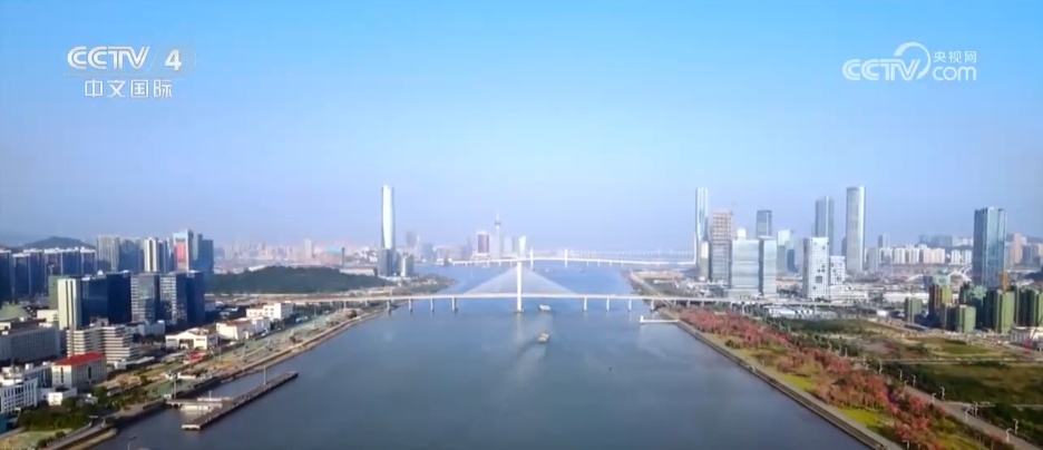 拥抱湾区 融入湾区 多举措推动澳门经济适度多元发展