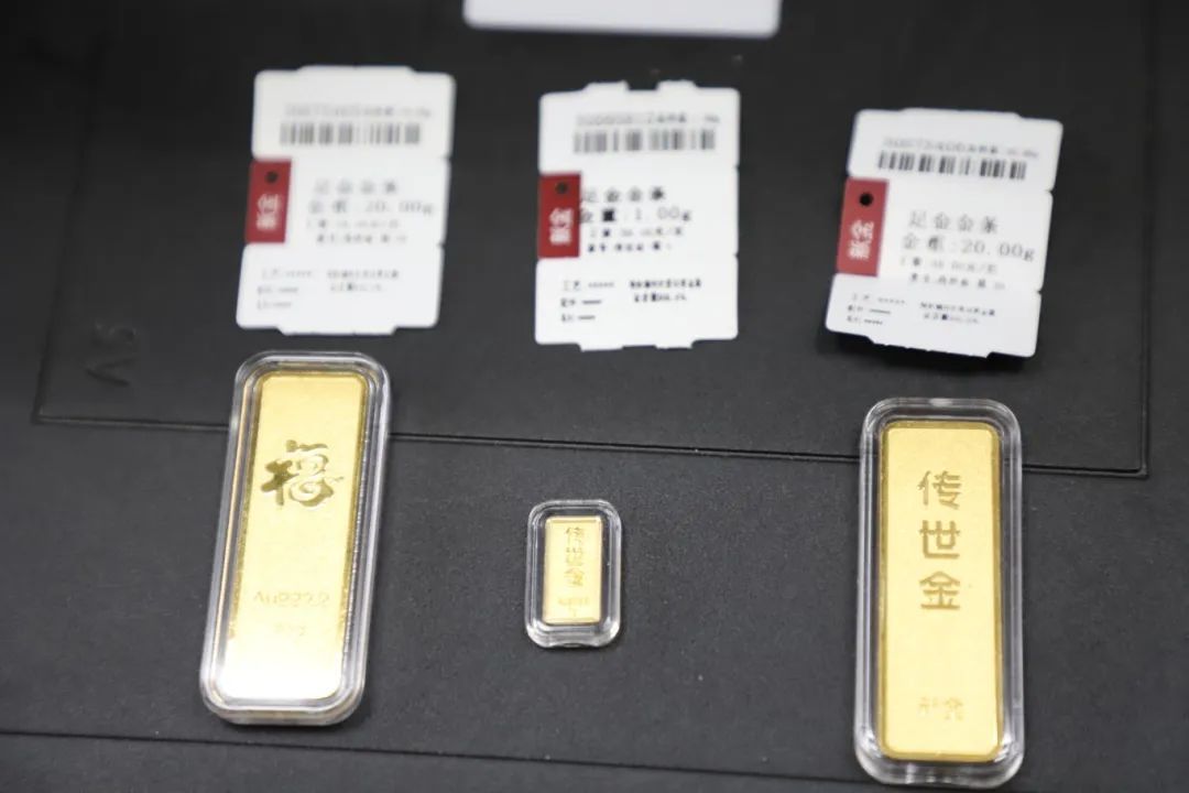 7小时追回黄金！三千里跨省送锦旗！