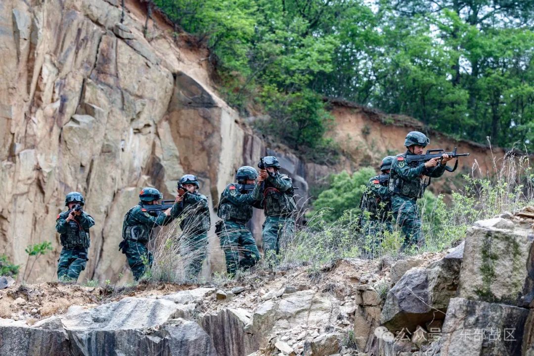 特战尖刀，加钢淬火！