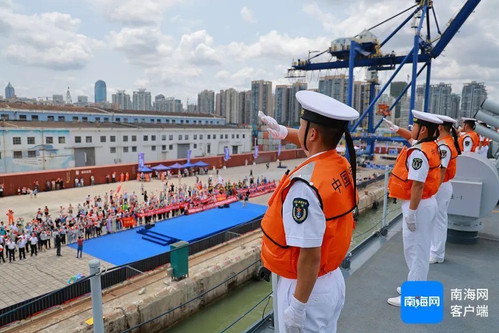 圆满完成“回家”活动！海南舰、五指山舰再启新程