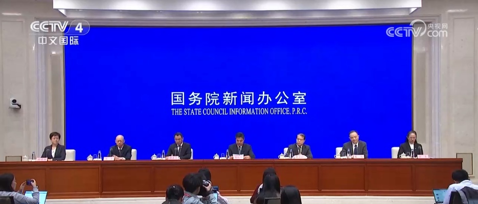 离境退税政策不断优化 “即买即退”吸引境外旅客来华“买买买” 离境退税政策不断优化 “即买即退”吸引境外旅客来华“买买买”