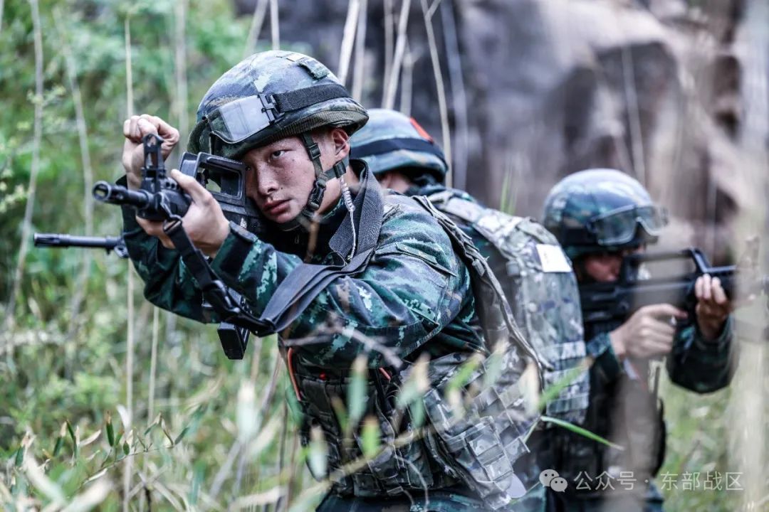 特战尖刀，加钢淬火！