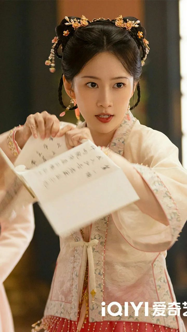 被曝“卖假货”,演员刘美含出镜道歉 被曝“卖假货”,演员刘美含出镜道歉