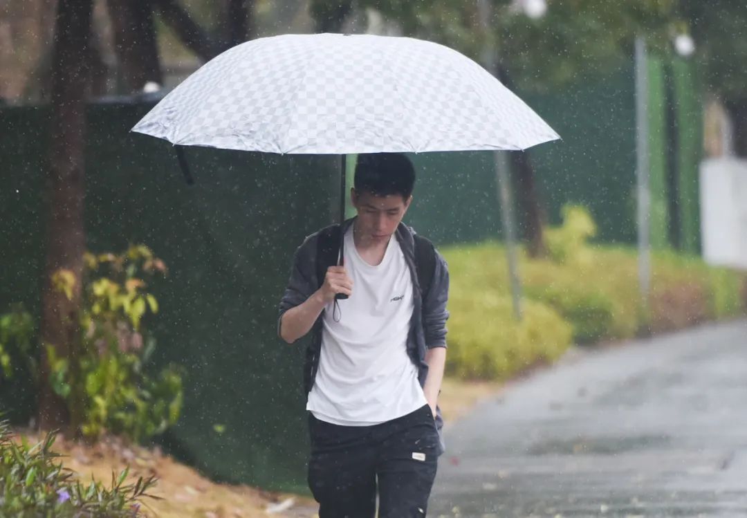 广州明起有雨！“五一”假期更是雨雨雨雨