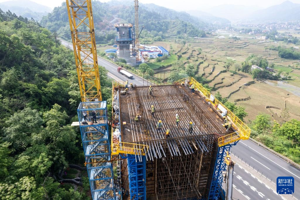 邵永高铁建设正酣