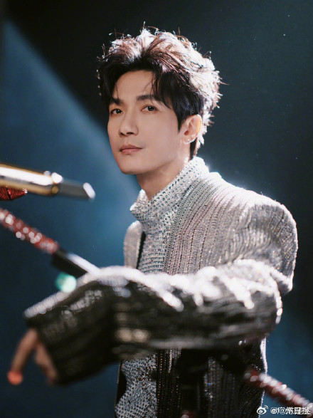 歌手2025定档5月16日，延续直播的形式