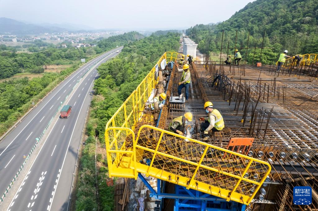 邵永高铁建设正酣