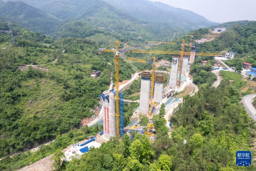 邵永高铁建设正酣