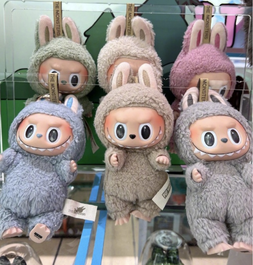 “太疯狂了!”有人凌晨3点就去排队抢,队伍长数百米!网友:彻底爆发,还会越来越火 “太疯狂了!”有人凌晨3点就去排队抢,队伍长数百米!网友:彻底爆发,还会越来越火