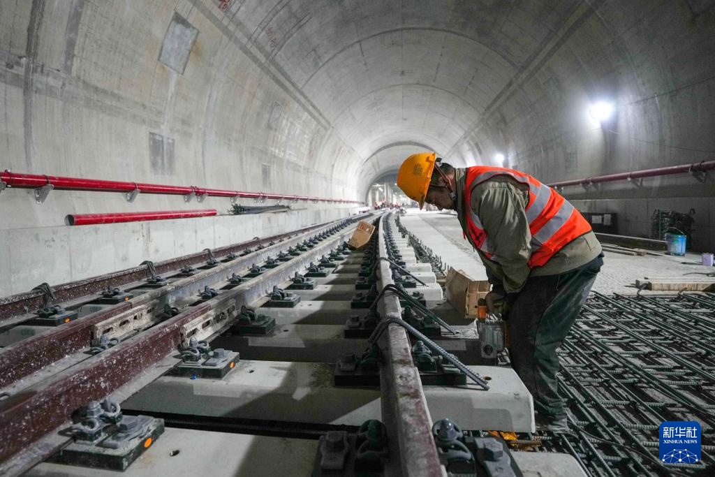 京唐城际铁路北京段轨道施工稳步推进