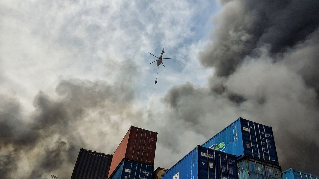 伊朗港口爆炸事件已造成65人死亡 伊朗港口爆炸事件已造成65人死亡