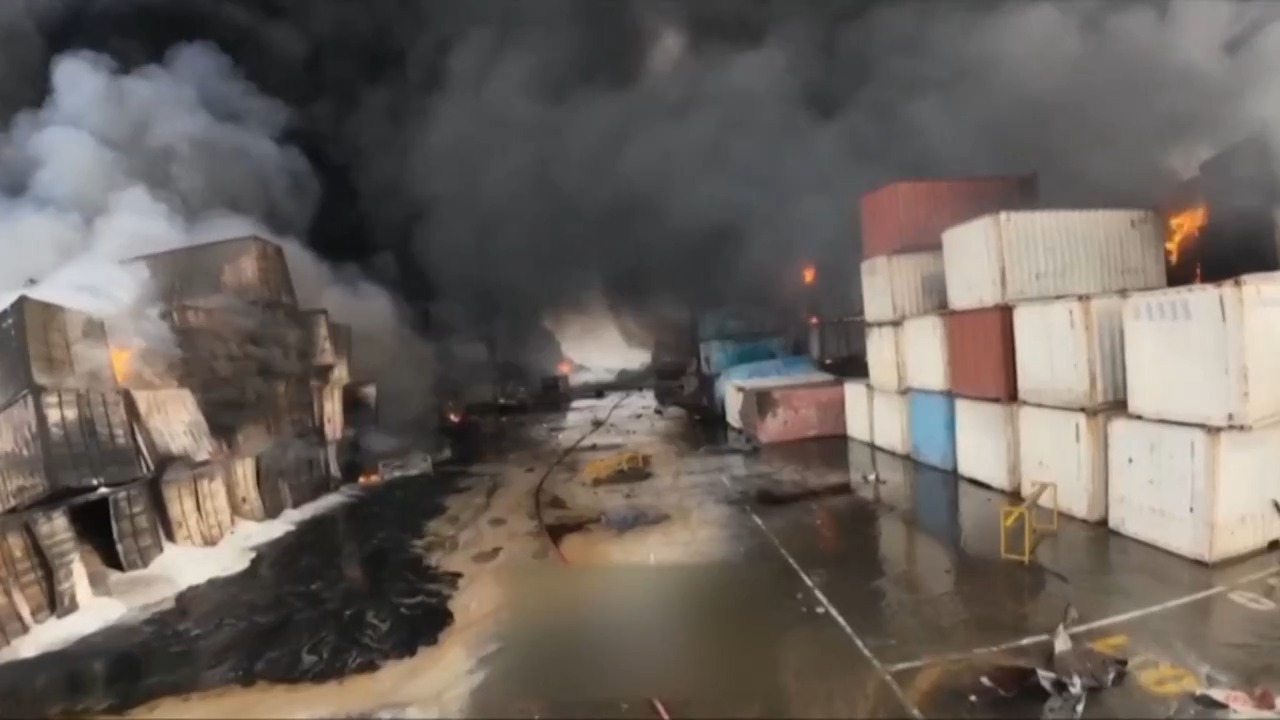 伊朗港口爆炸死亡人数升至70人 官员称爆炸主因是安全疏忽