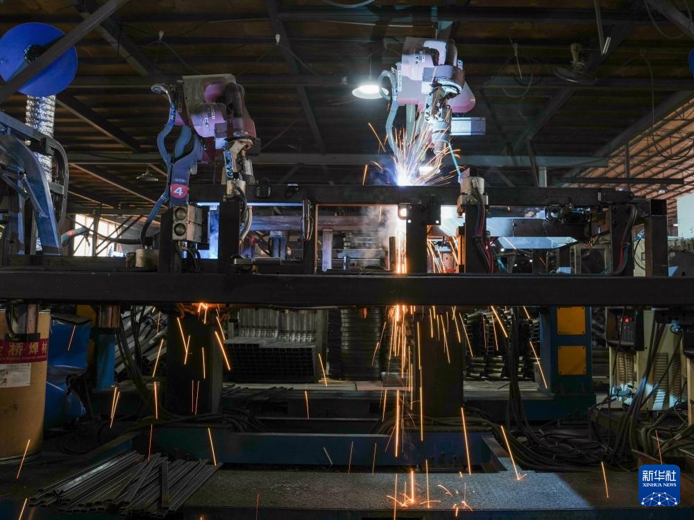 小三轮撬动外贸大市场