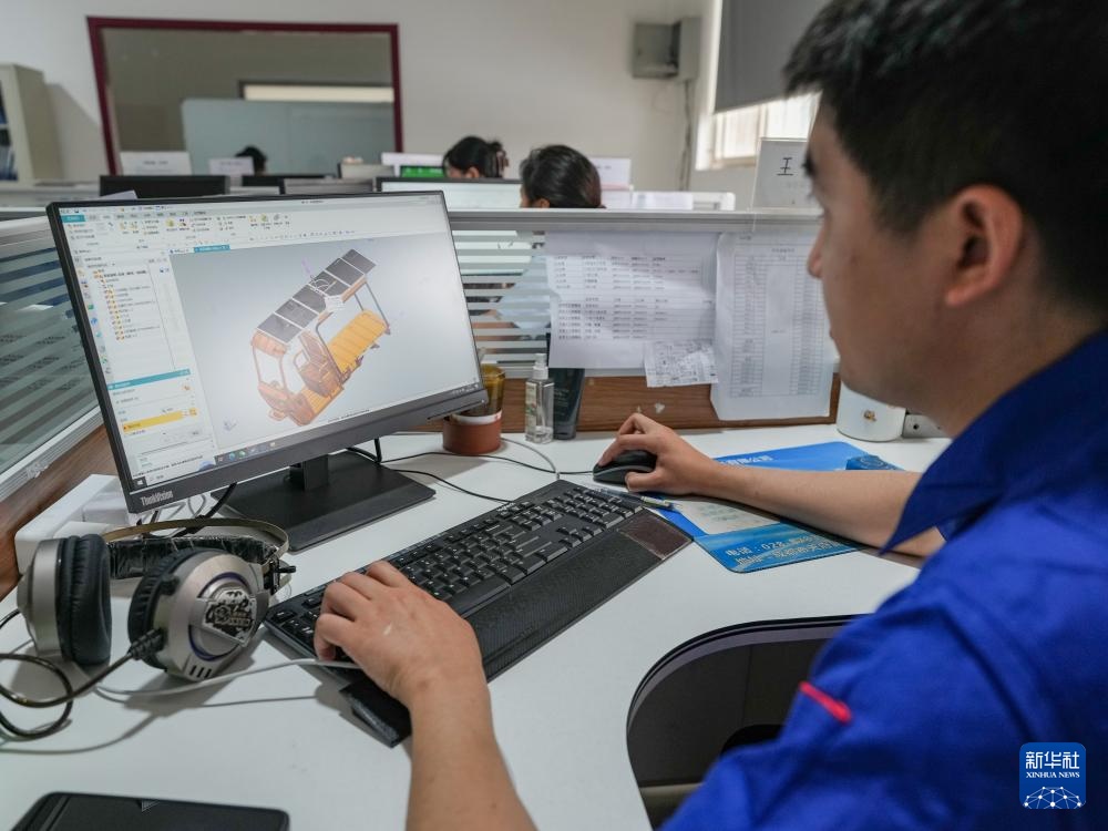 小三轮撬动外贸大市场