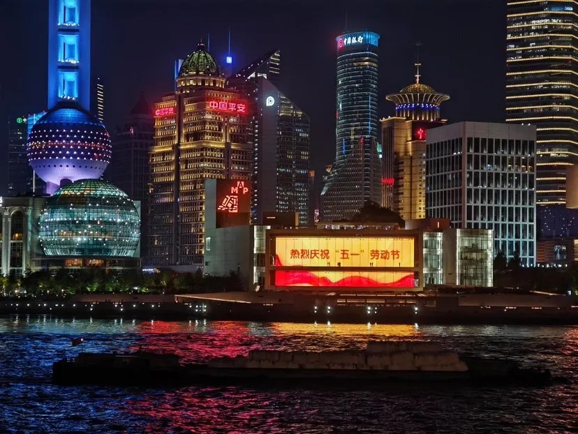 “五一”假期,上海全市景观照明将开启重大活动模式 “五一”假期,上海全市景观照明将开启重大活动模式