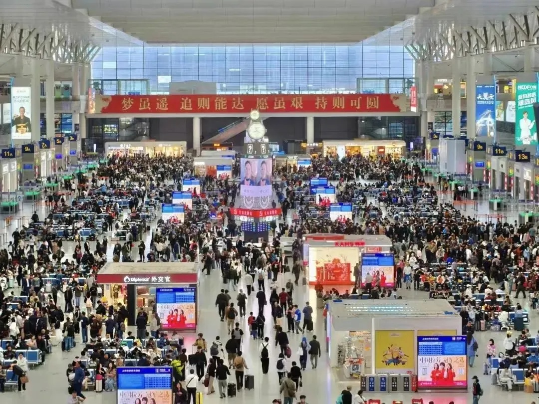 “五一”假期,上海全市景观照明将开启重大活动模式 “五一”假期,上海全市景观照明将开启重大活动模式