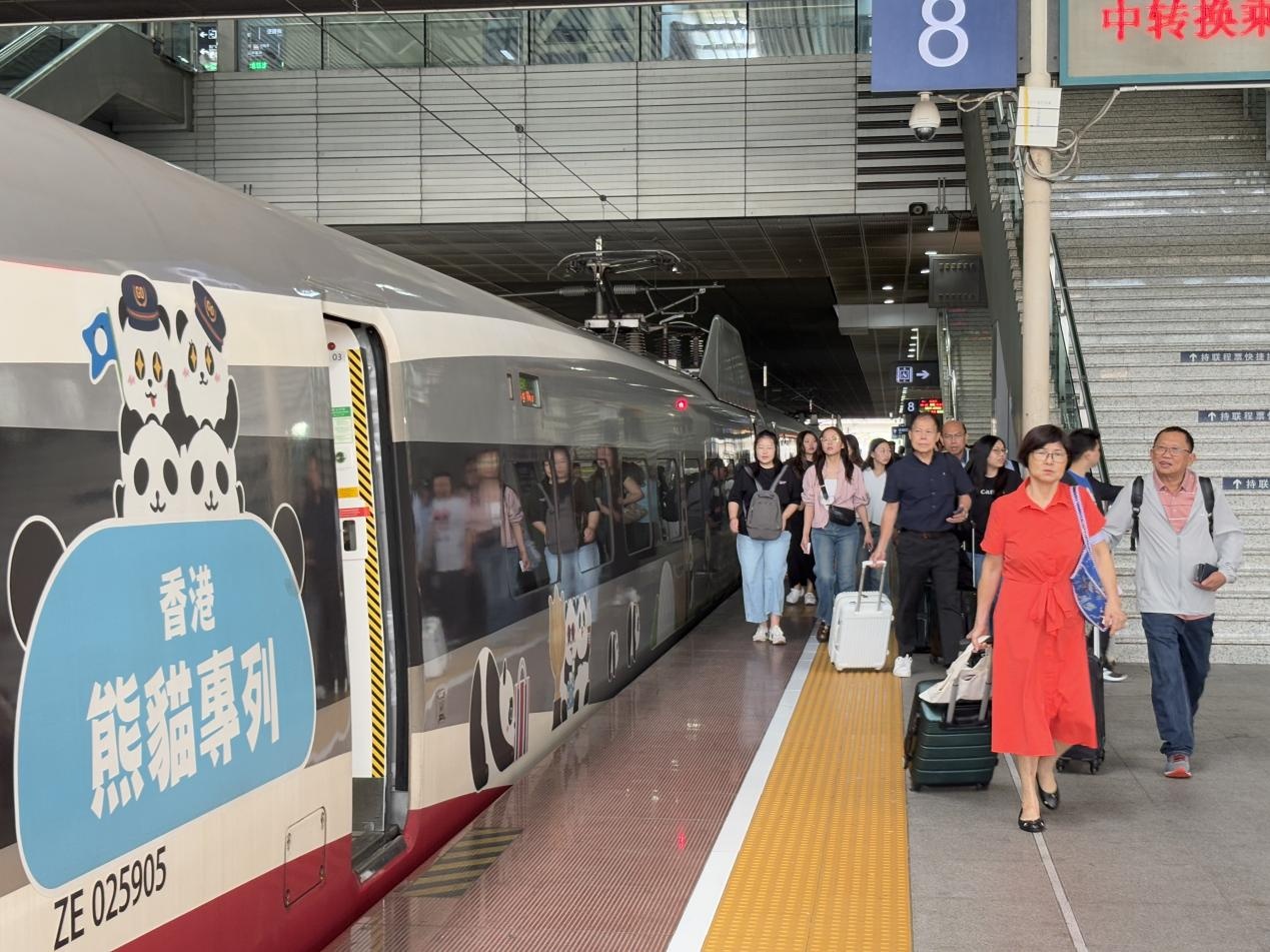 今年以来广深港高铁跨境客流破千万 今年以来广深港高铁跨境客流破千万